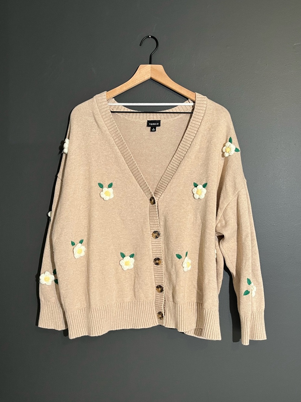 Torrid Beige Floral Appliqué Boxy Cardigan Sweater Size 2X 100% Cotton